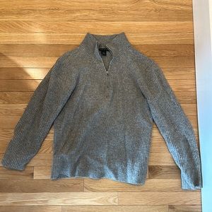 Banana republic, medium wool sweater